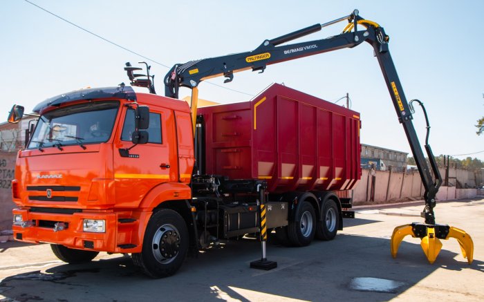 Ломовоз КАМАЗ 65115 с гидроманипулятором PALFINGER VM10L74 Ломовоз КАМАЗ 65115 с гидроманипулятором PALFINGER VM10L74